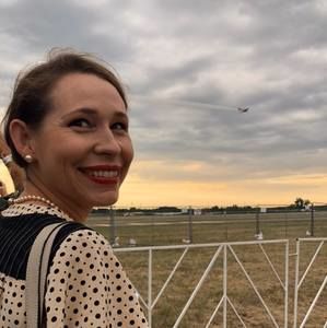 Meet your Posher, Pilar